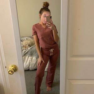 mauve figs scrub pants